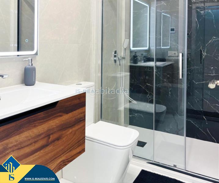 Foto 29eb6206-33dd-4daa-acc9-31133b3a9143. Piso apartamento con terraza, en la provincia de alicante, en la ciudad , en la zona de playa del cura. 2 habitaciones | 9 en Torrevieja
