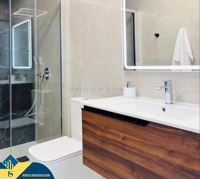 Foto 9432b1bb-8265-49a9-9acd-d473cc3f401c. Piso apartamento con terraza, en la provincia de alicante, en la ciudad , en la zona de playa del cura. 2 habitaciones | 9 en Torrevieja