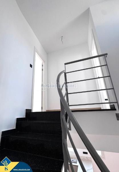 Foto 2cc53871-24a4-4e81-a70d-7dae219fe5b1. Xalet amb aparcament piscina a Aguas Nuevas Torrevieja