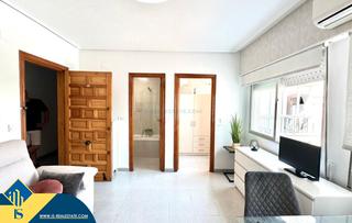 Estudio en Antonio Machado. Estudio cerca del mar, en la provincia de alicante, en la ciudad