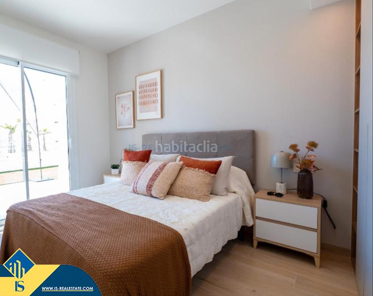 Foto 691438d5-63cd-4fc5-9ee4-a4b36b75fd2c. Ático  renovado con piscina comunitaria, en la provincia de alicante, en la ciudad . 2 habitaciones | 80 m² en Guardamar del Segura