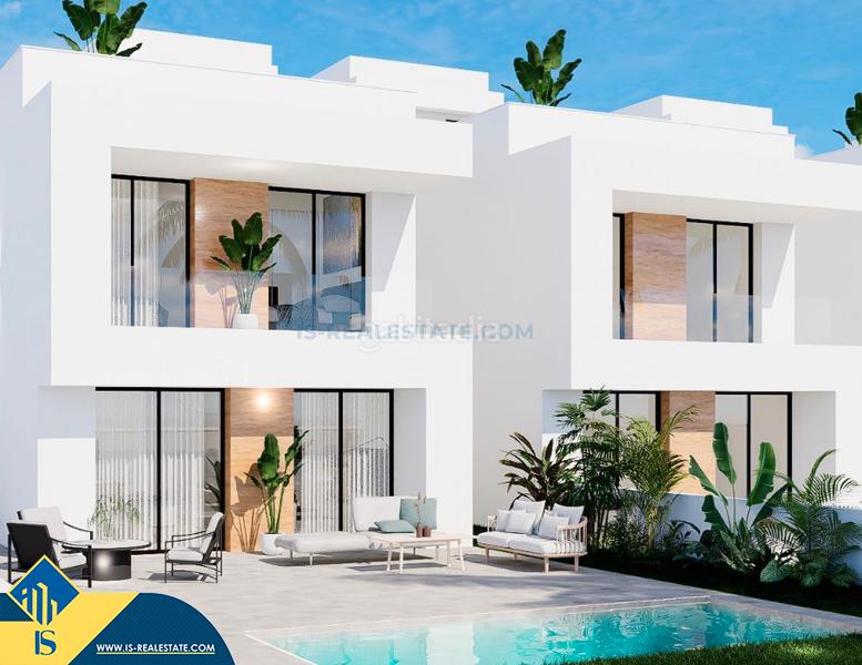 Foto 2d21e0aa-c97d-4427-8f6e-14539e575df3. Chalet with parking pool in La Zenia Orihuela