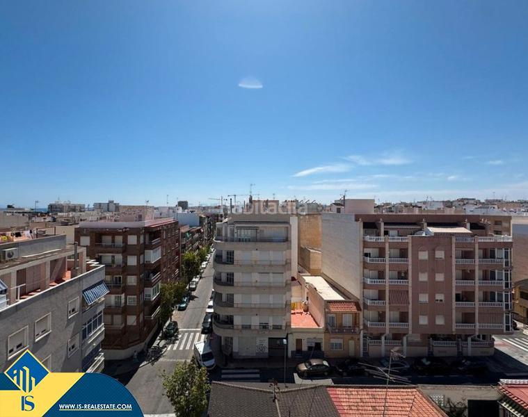 Foto 2635db2d-8509-47f9-828d-a283f0d70a0c. Piccolo appartamento con parcheggio piscina in Las Piscinas Naturales Torrevieja