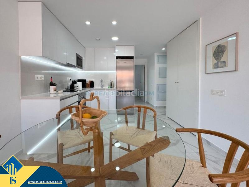 Foto 32f6d8fa-4b59-4fe9-b95c-0653d950f798. Piccolo appartamento con parcheggio piscina in Las Piscinas Naturales Torrevieja