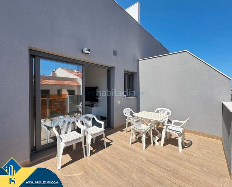 Foto 3d954edf-31e7-49a3-ad7b-66a3d894729c. Piccolo appartamento con parcheggio piscina in Las Piscinas Naturales Torrevieja