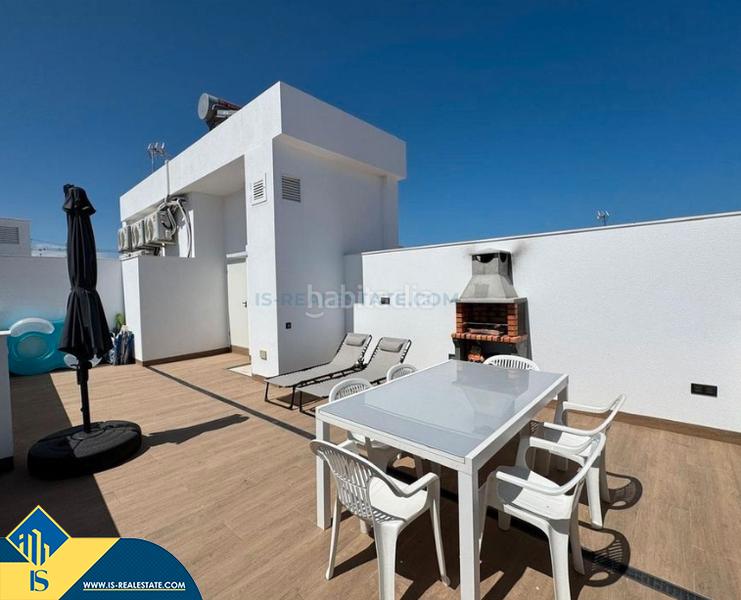 Foto 88c77418-1574-4fd3-8a94-918b4109df27. Piccolo appartamento con parcheggio piscina in Las Piscinas Naturales Torrevieja