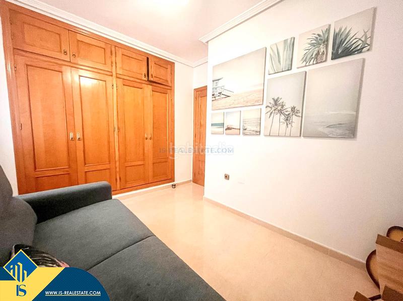 Foto 11101fab-b6fb-412b-a570-7dd2606c6952. Casa bungalow con piscina comunitaria, en la provincia de alicante, en la ciudad costa. 2 habitaciones | 75 m² | 3 kilómetr en Orihuela