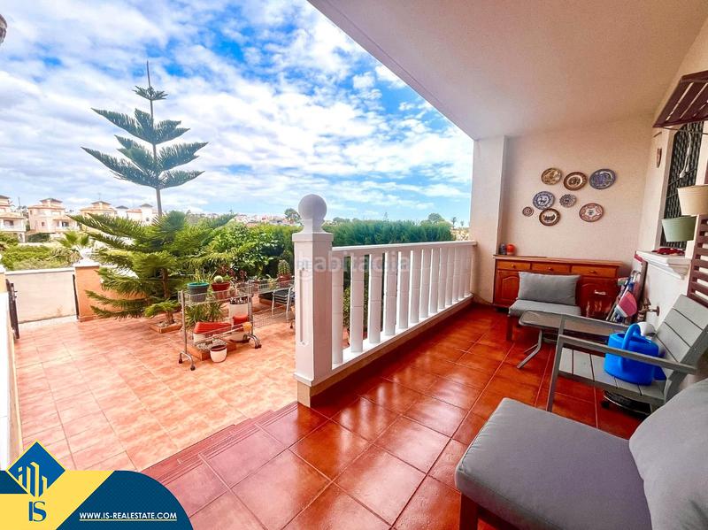 Foto f0dcb4c6-0ddb-4c84-be2e-ccb0a61da9af. Casa bungalow con piscina comunitaria, en la provincia de alicante, en la ciudad costa. 2 habitaciones | 75 m² | 3 kilómetr en Orihuela
