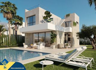 Chalet à Balcón de Finestrat-Terra Marina. Casas en construcción con piscina privada, en la provincia de al