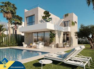 Chalet à Sineu. Casas en construcción con piscina privada, en la provincia de al