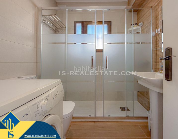 Foto 03dbd889-db83-4b1a-910b-be70e05a53e8. Casa amb aparcament piscina a Miramar - Torre del Moro Torrevieja