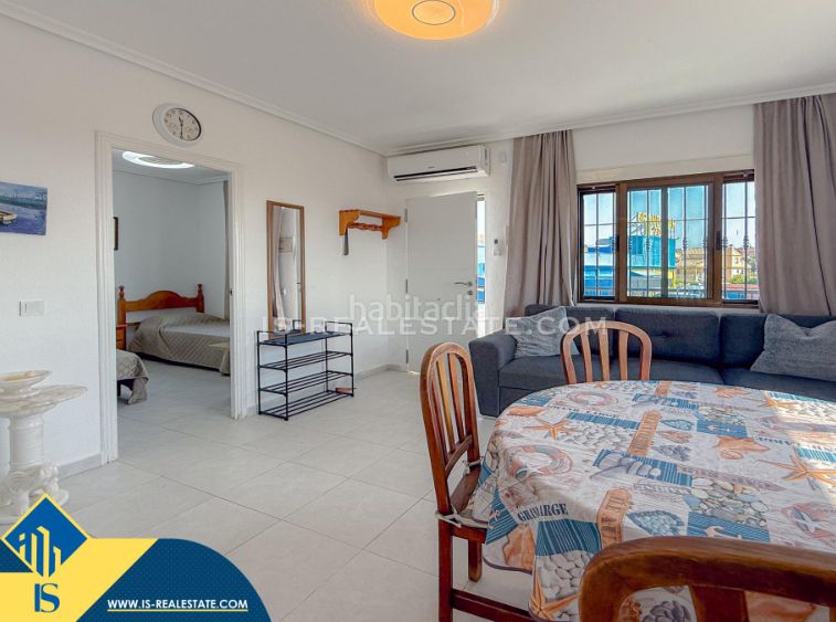 Foto 3730a0c6-f878-4674-9d28-afd7f9d9cda1. Casa amb aparcament piscina a Miramar - Torre del Moro Torrevieja