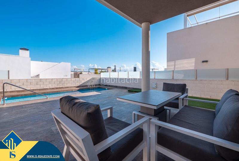 Foto 08f4d6b5-ee04-4eab-9be3-86f92b6efc3f. Chalet con riscaldamento parcheggio piscina in Los Almendros Orihuela