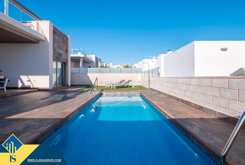 Foto ba85bb30-ea9a-49fe-98ac-4b3113a8e142. Chalet con riscaldamento parcheggio piscina in Los Almendros Orihuela