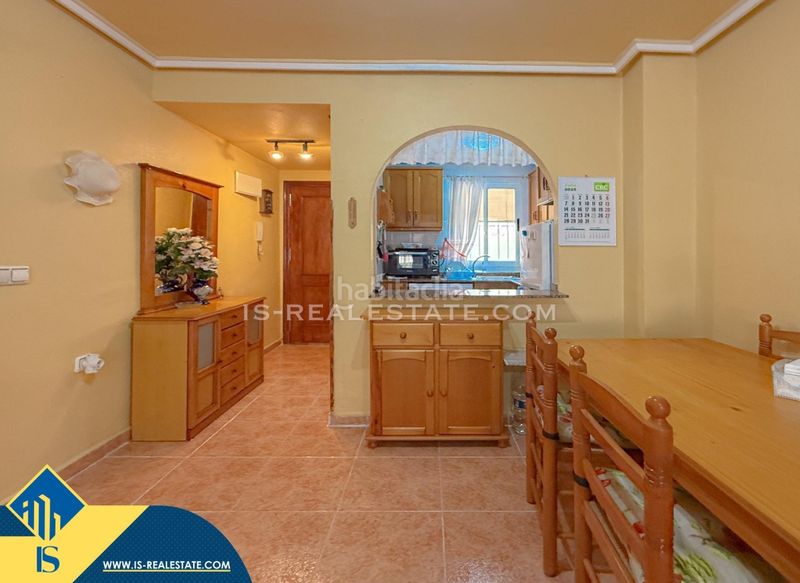 Foto 00427bad-4b66-40a6-b985-df8a439468e7. Apartament amb calefacció piscina a Aguas Nuevas Torrevieja