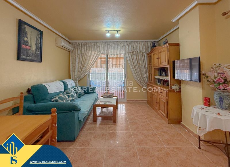 Foto 0448139c-b63c-42d5-a9f8-d4c82532e2f2. Apartament amb calefacció piscina a Aguas Nuevas Torrevieja