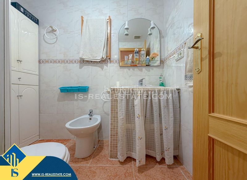 Foto 172e3ad3-f1e7-4802-b1e4-4cc193ebf663. Apartament amb calefacció piscina a Aguas Nuevas Torrevieja