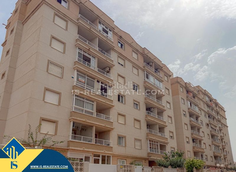 Foto 1f70df27-b88e-4849-a810-ed9bf54a0fb6. Apartament amb calefacció piscina a Aguas Nuevas Torrevieja