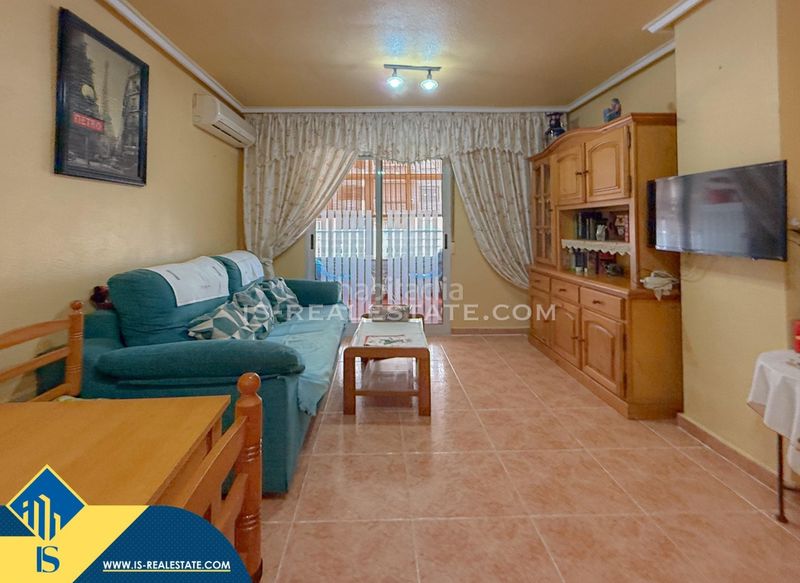 Foto 42a9f329-e263-48ef-bd2e-9437a9b20a8c. Apartament amb calefacció piscina a Aguas Nuevas Torrevieja