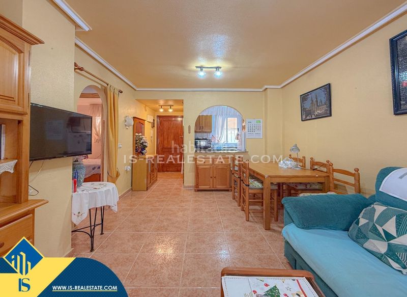 Foto 575c2ca6-bd37-47d2-8e86-df4670bee62d. Apartament amb calefacció piscina a Aguas Nuevas Torrevieja
