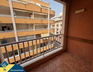 Pis a Antonio Machado. Apartamento con terraza, en la provincia de alicante, en la ciud