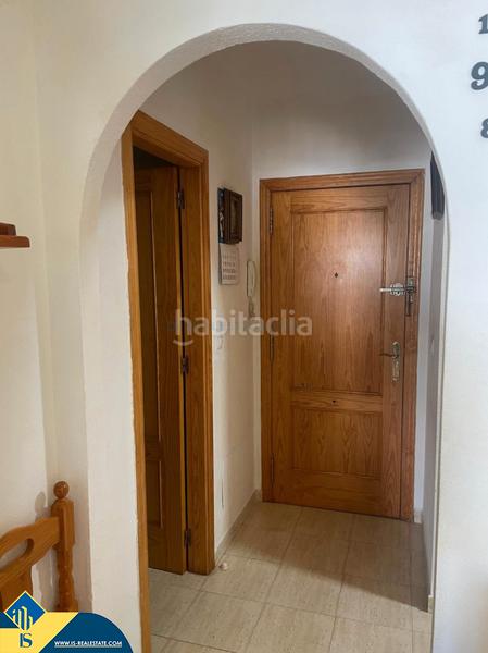 Foto 5151f861-b92c-4033-a6c6-4bd9998d116f. Ático  con piscina comunitaria, en la provincia de alicante, en la ciudad . 1 habitación | 45 m² | 700 metros del mar en Torrevieja