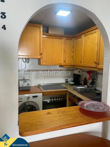 Foto 9f9c35cd-f8a3-4ed1-8757-6ee555b7fe66. Ático  con piscina comunitaria, en la provincia de alicante, en la ciudad . 1 habitación | 45 m² | 700 metros del mar en Torrevieja