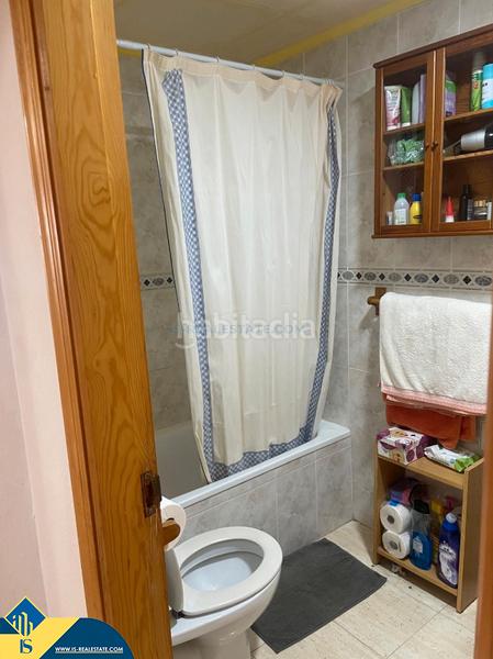 Foto d4a53e66-acd7-4599-82d6-d3038c055b6d. Ático  con piscina comunitaria, en la provincia de alicante, en la ciudad . 1 habitación | 45 m² | 700 metros del mar en Torrevieja