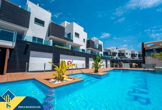 Apartament a El Raso. Apartamento con piscina comunitaria, en la provincia de alicante