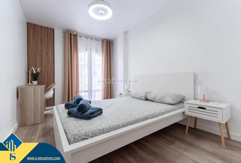 Foto 5703edee-8a19-465e-8a13-4c5173537365. Apartament amb xemeneia calefacció aparcament piscina a Torrevieja