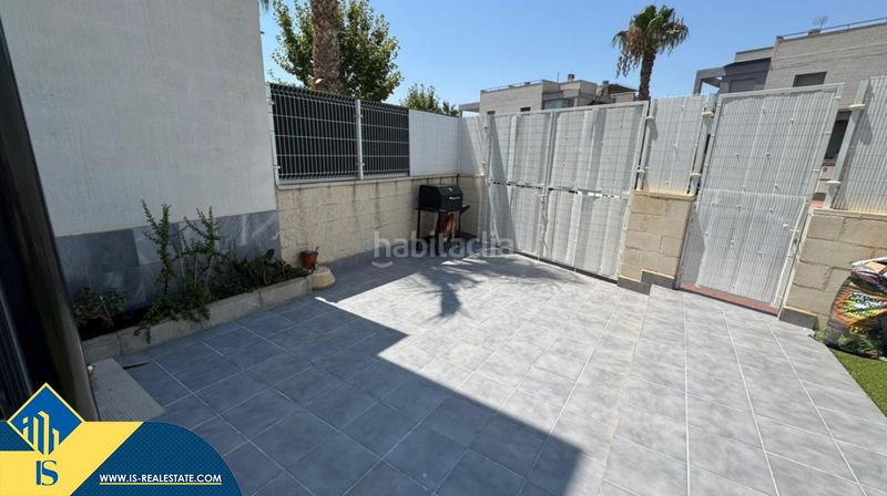 Foto 6aa0ca72-5276-4696-8f54-6feded39de20. Casa adossada amb calefacció aparcament piscina a Torrevieja