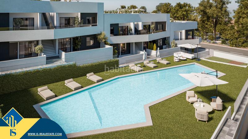 Foto b6115133-9e4c-43ed-8afe-3c1ffe934cd4. Casa s en construcción con piscina comunitaria, en la provincia de alicante, en la localidad . 2 habitacion en San Miguel de Salinas