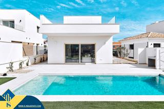 Xalet a Montesinos (Los). Villas en construcción con piscina privada, en la provincia de a