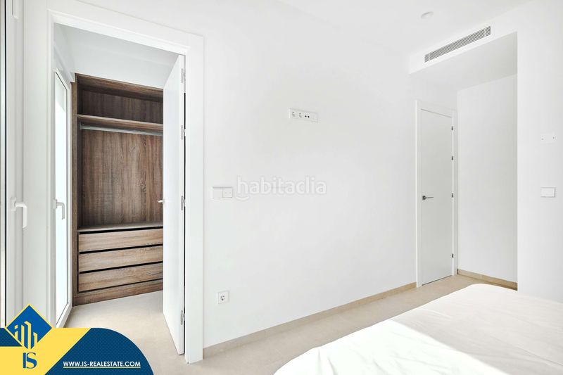 Foto c4ccf610-f428-46cd-8439-a5015fa41fa2. Chalet with heating parking pool in Montesinos (Los)