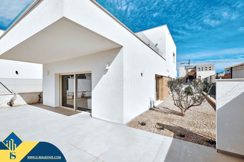 Foto e22ca8ae-6c46-4dd8-8aac-c8b69ebe96ef. Chalet with heating parking pool in Montesinos (Los)