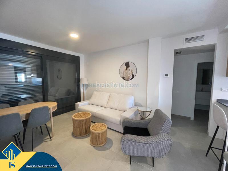 Foto 3bd7e611-0546-4d75-bb1f-b9d9226b9c07. Dúplex ático dúplex con piscina comunitaria, en la provincia de alicante, en la ciudad costa. 2 habitaciones | 60 m² | 3 kiló en Orihuela