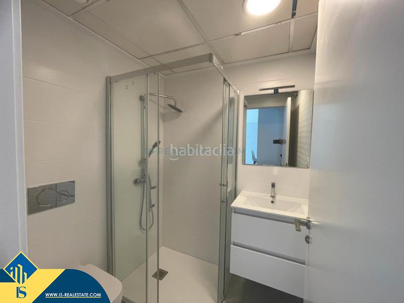 Foto c562894c-9321-4bd9-adda-4e59a3036f69. Dúplex ático dúplex con piscina comunitaria, en la provincia de alicante, en la ciudad costa. 2 habitaciones | 60 m² | 3 kiló en Orihuela