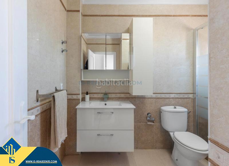Foto 1d8e27d6-d3c2-426e-af06-049b940ebb9b. Piso dúplex con terraza en la provincia de alicante, en la ciudad costa. 4 habitaciones | 103 m² | 2 kilómetros del mar en Orihuela