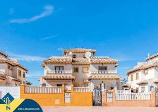 Appartement à Lomas de Cabo Roig - Los Dolses. Dúplex con terraza en la provincia de alicante, en la ciudad de