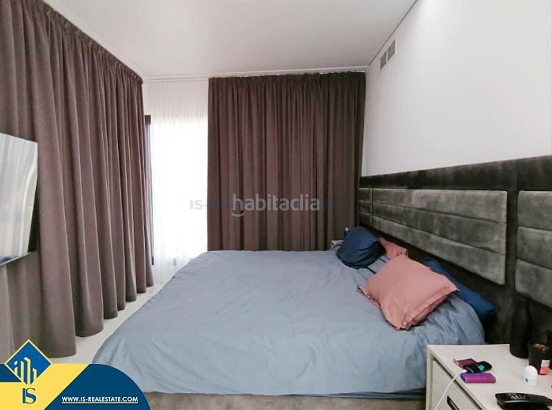 Foto 4b6e15ac-5f63-4d33-b4df-a5a70363b8ce. Chalet avec parking piscine dans Foietes Benidorm