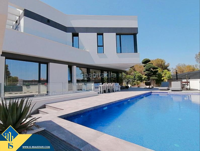 Foto 4c03e7d5-18da-44d0-8031-98c5b65e87c2. Chalet avec parking piscine dans Foietes Benidorm