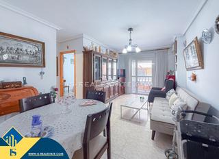 Apartament a El Molino. Apartamento con terraza, en la provincia de alicante, en la ciud