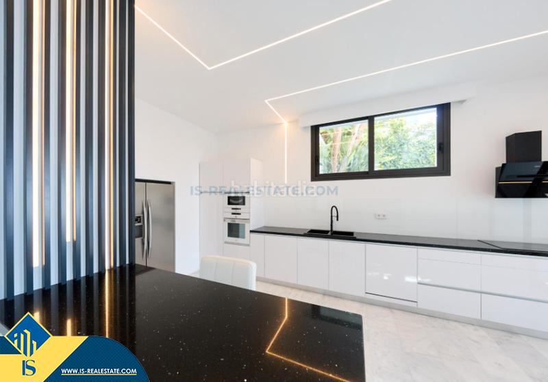 Foto 50792c8f-59e2-4b41-a98a-e06411d4aa70. Xalet amb aparcament piscina a Altea hills Altea