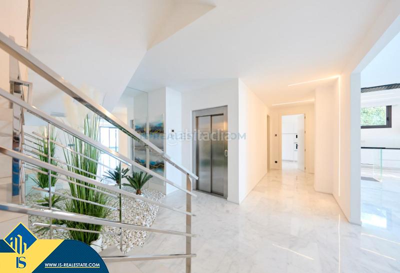 Foto 89aa834b-7838-4704-aa12-611854ff55d9. Xalet amb aparcament piscina a Altea hills Altea