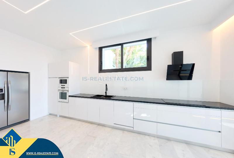 Foto fb91a857-2f65-4be2-9806-97be711e69bd. Xalet amb aparcament piscina a Altea hills Altea