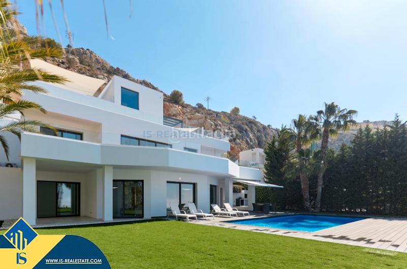 Foto ffdba961-d2b7-4660-bfc3-2c66626967a1. Xalet amb aparcament piscina a Altea hills Altea