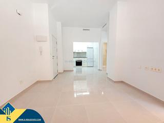 Apartament a El Acequión. Apartamento renovado con terraza, en la provincia de alicante, e
