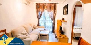 Apartament a Zona Playa del Cura. Apartamento con piscina comunitaria, en la provincia de alicante