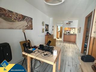 Appartement à Zona Playa de los Locos. Apartamento con piscina comunitaria, en la provincia de alicante