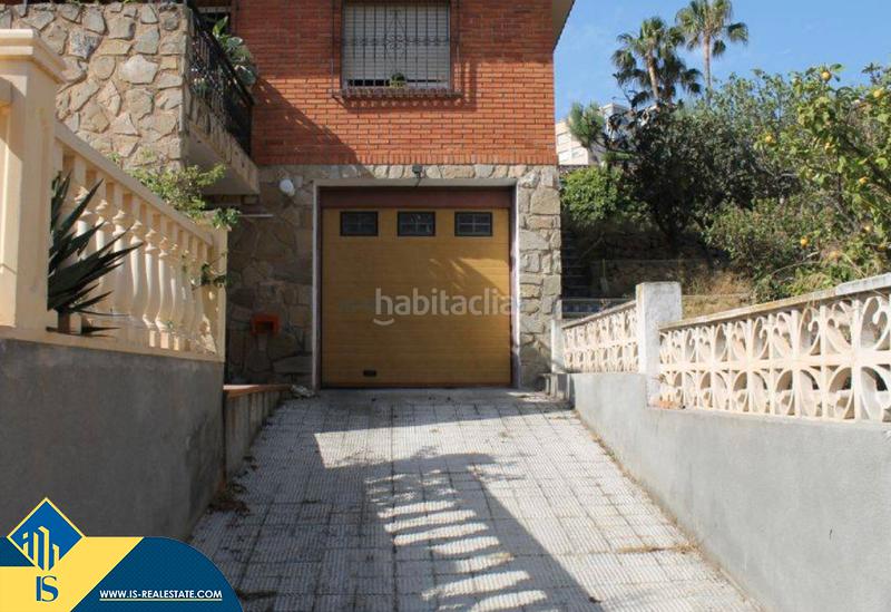 Foto c4cedf44-42e6-4434-b3ac-75b2786d4e34. Chalet avec parking piscine dans Foietes Benidorm